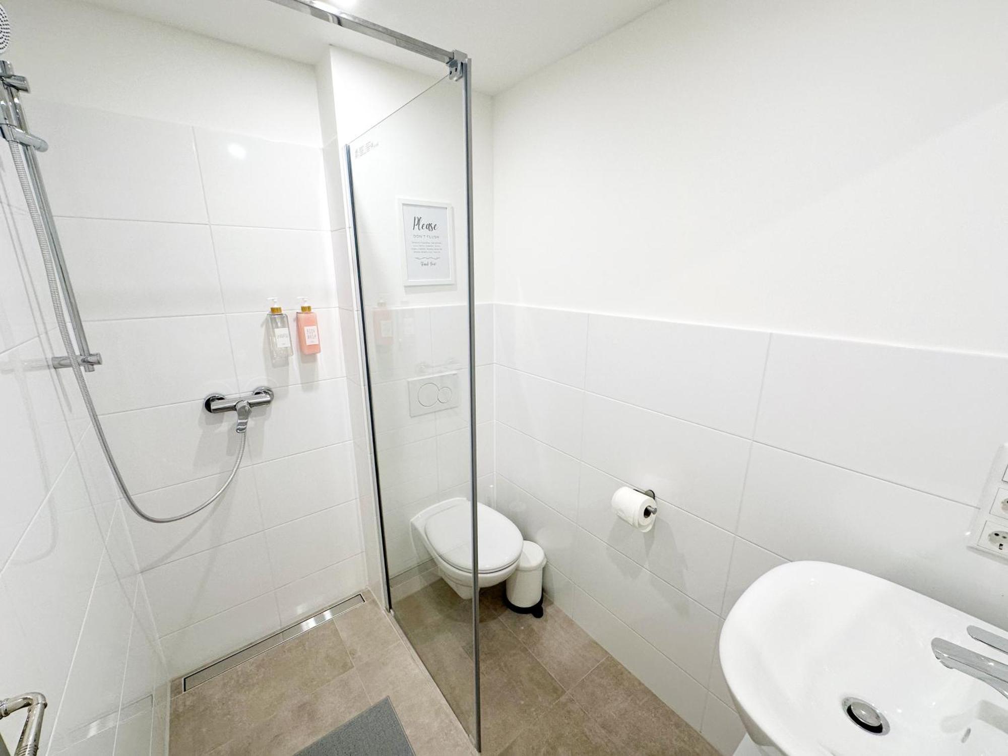 Gemuetliches 2 Zimmer Ambient Apartment Mit Queensize-Bett , Etagenbett& Schlafsofa In Alsternaehe Hamburg Exterior foto
