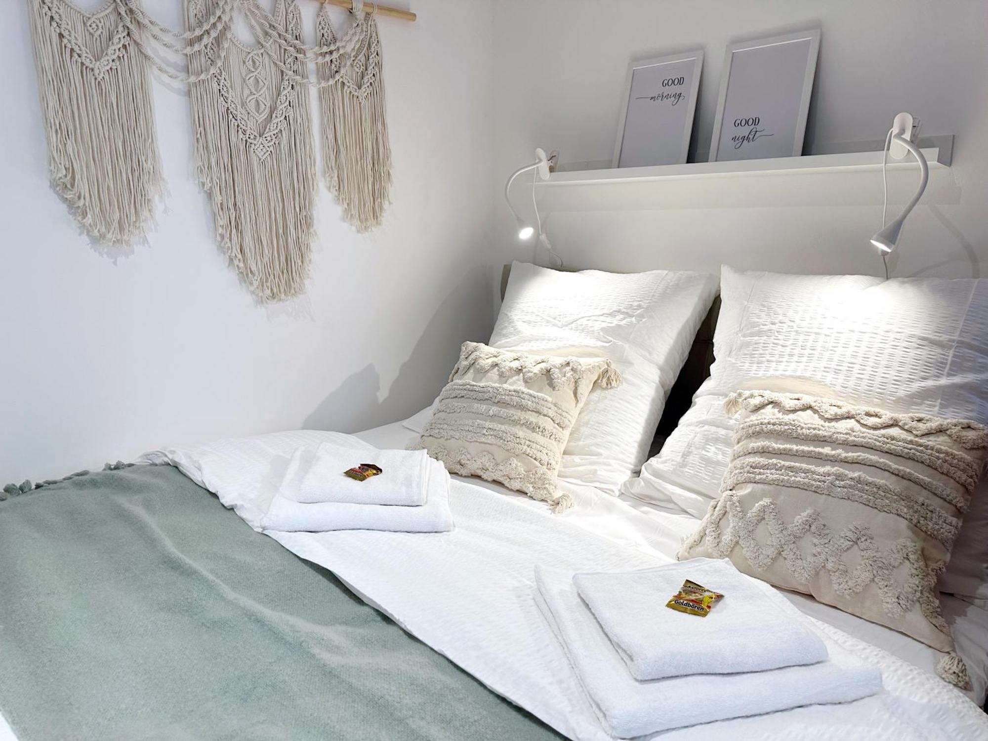 Gemuetliches 2 Zimmer Ambient Apartment Mit Queensize-Bett , Etagenbett& Schlafsofa In Alsternaehe Hamburg Exterior foto