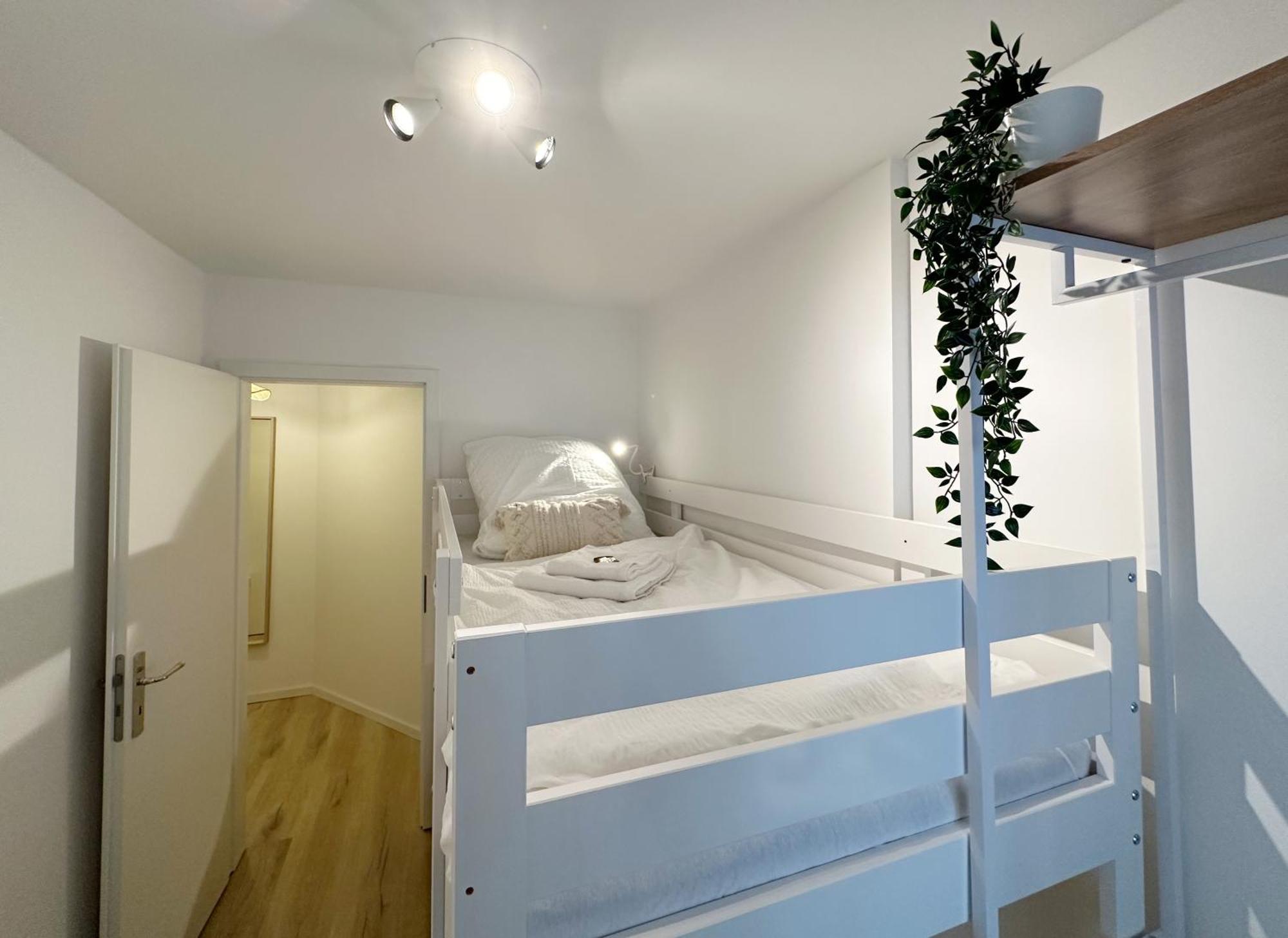 Gemuetliches 2 Zimmer Ambient Apartment Mit Queensize-Bett , Etagenbett& Schlafsofa In Alsternaehe Hamburg Exterior foto