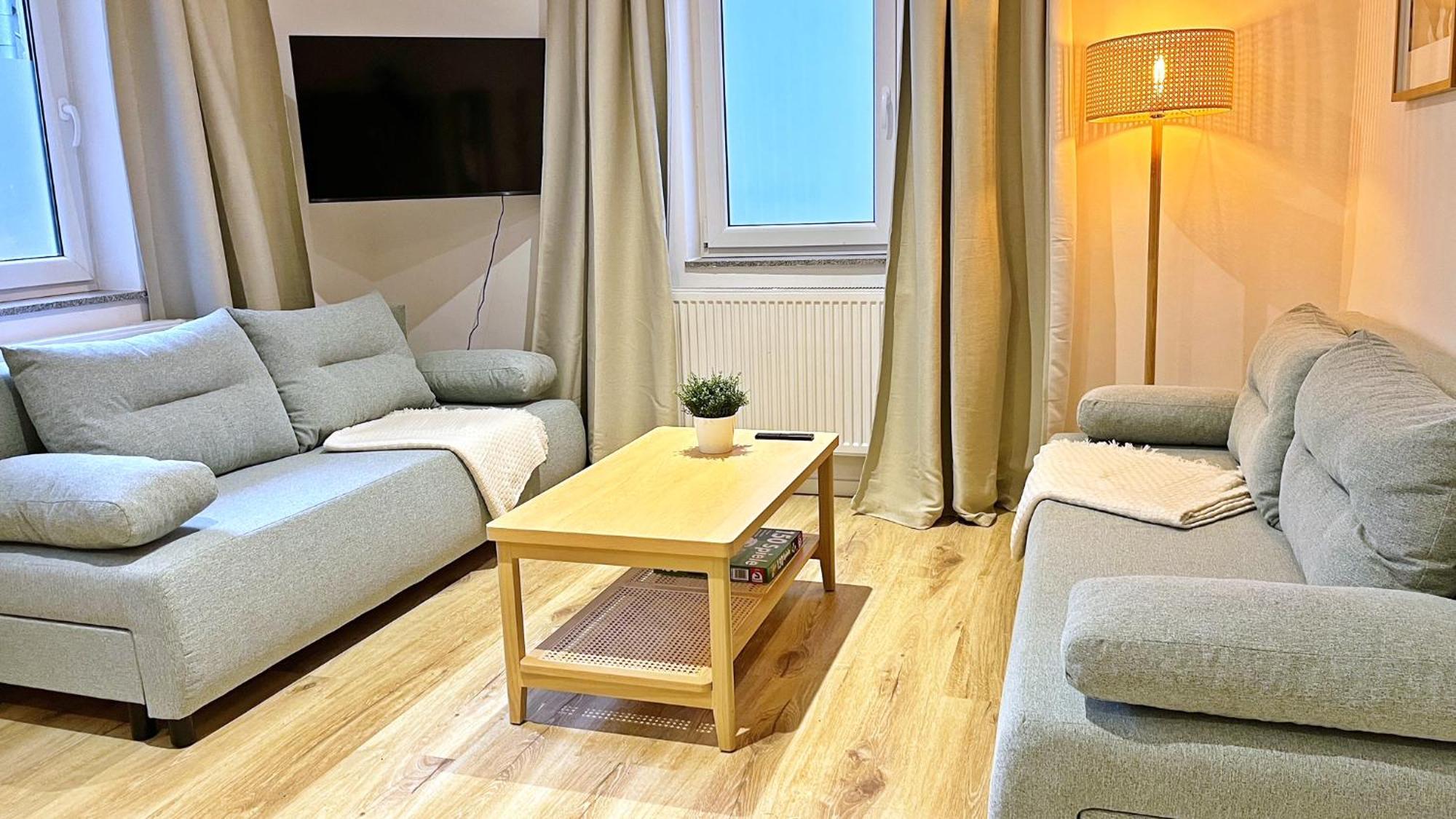 Gemuetliches 2 Zimmer Ambient Apartment Mit Queensize-Bett , Etagenbett& Schlafsofa In Alsternaehe Hamburg Exterior foto