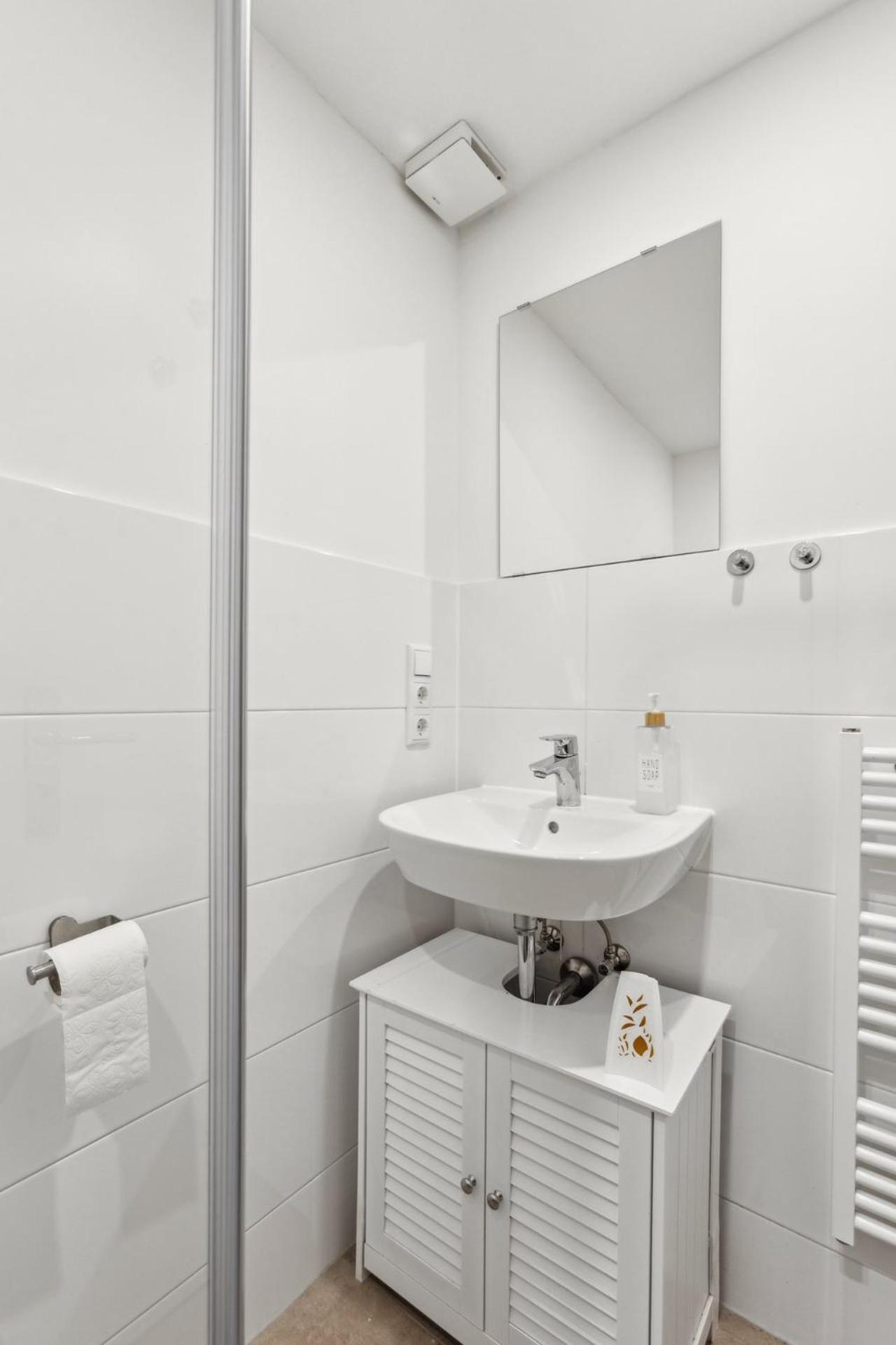 Gemuetliches 2 Zimmer Ambient Apartment Mit Queensize-Bett , Etagenbett& Schlafsofa In Alsternaehe Hamburg Exterior foto